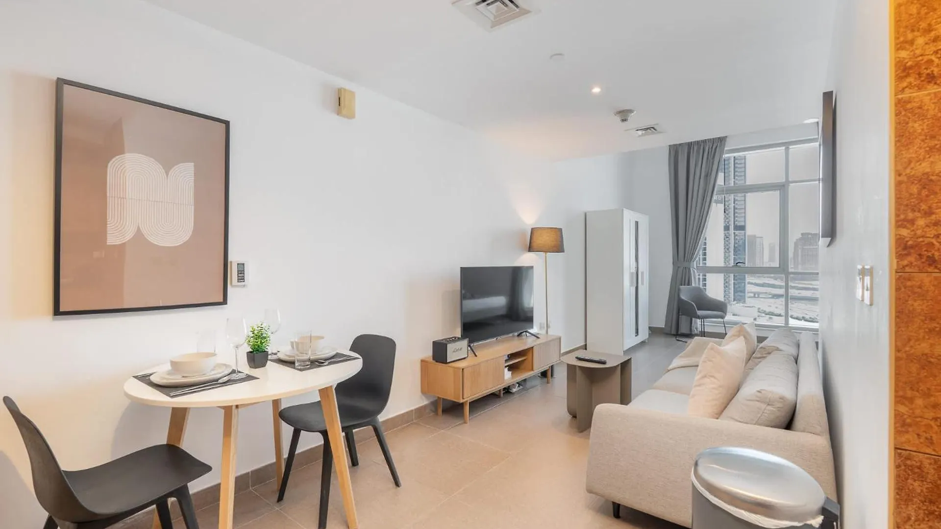 Cozy And Airy Studio Apartment In Business Bay! Dubai