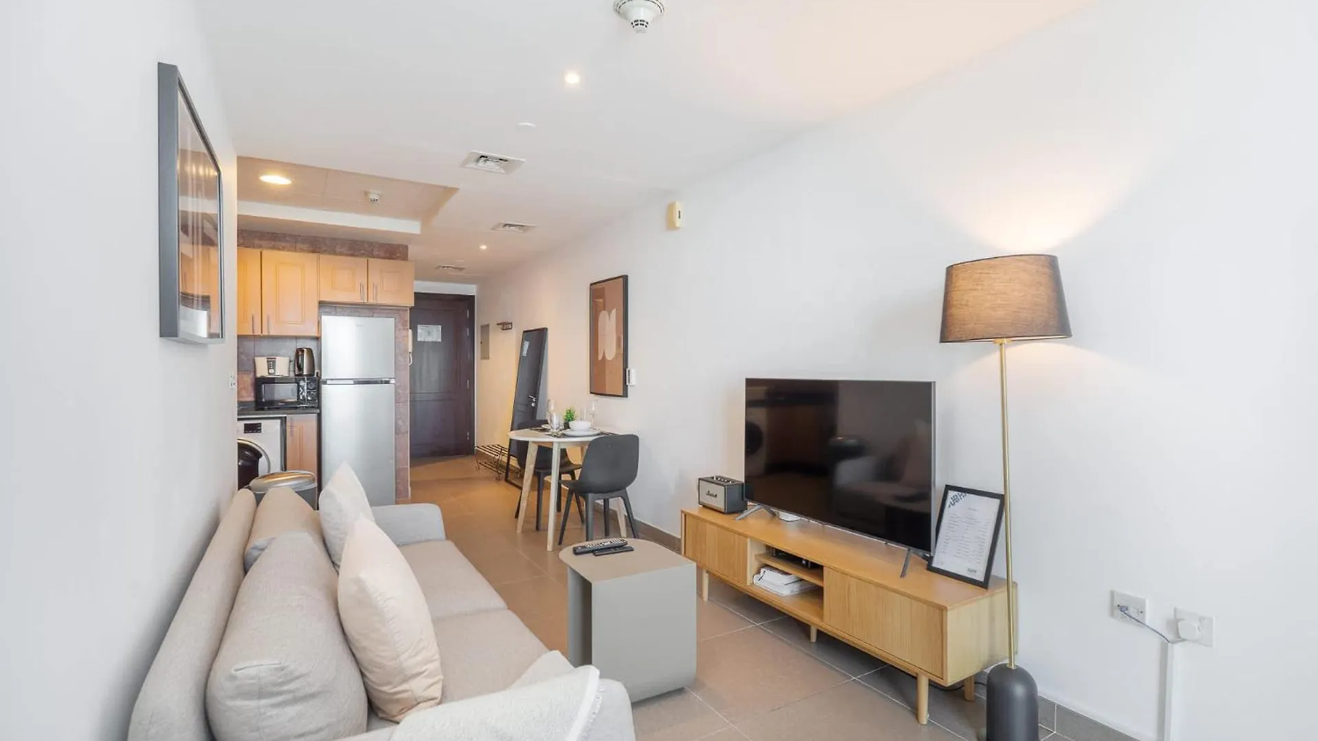 Cozy And Airy Studio Apartment In Business Bay! Dubai United Arab Emirates